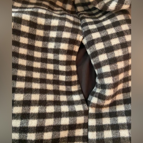 Monk & Lou Shacket - Picture 8 of 9